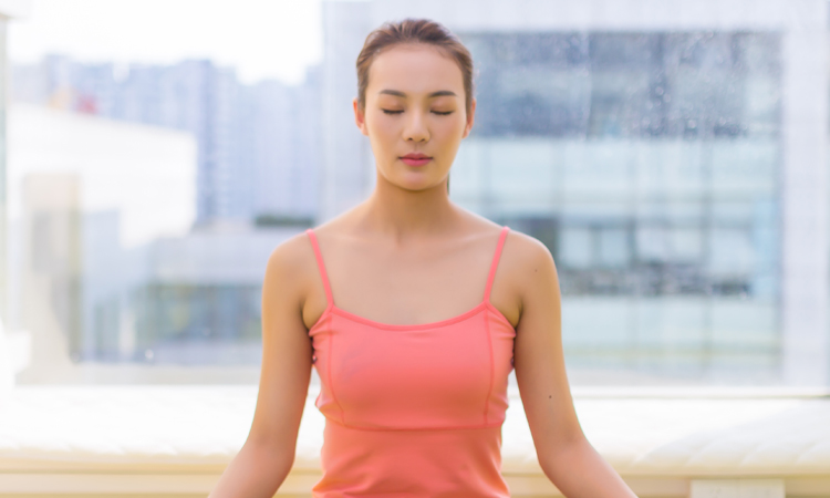 颈部保养怎能轻易忽视