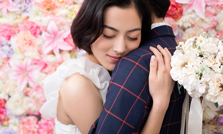 可以成功抢镜来学用一条眉毛