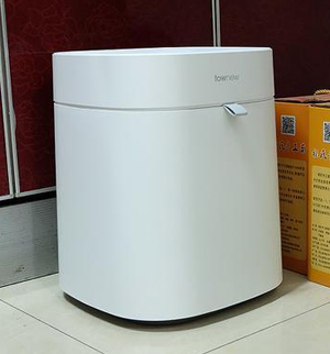 智能垃圾桶也来凑热闹