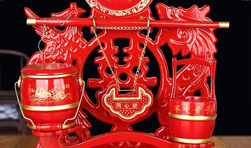 子孙桶由马桶、脚盆、水桶三件组成一套