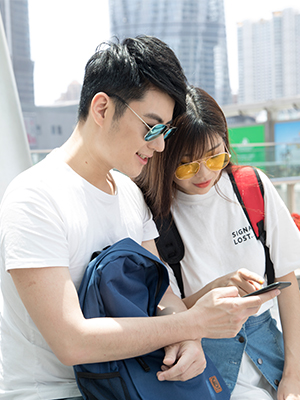 女人和前男友同居过，和现任丈夫造人会像谁